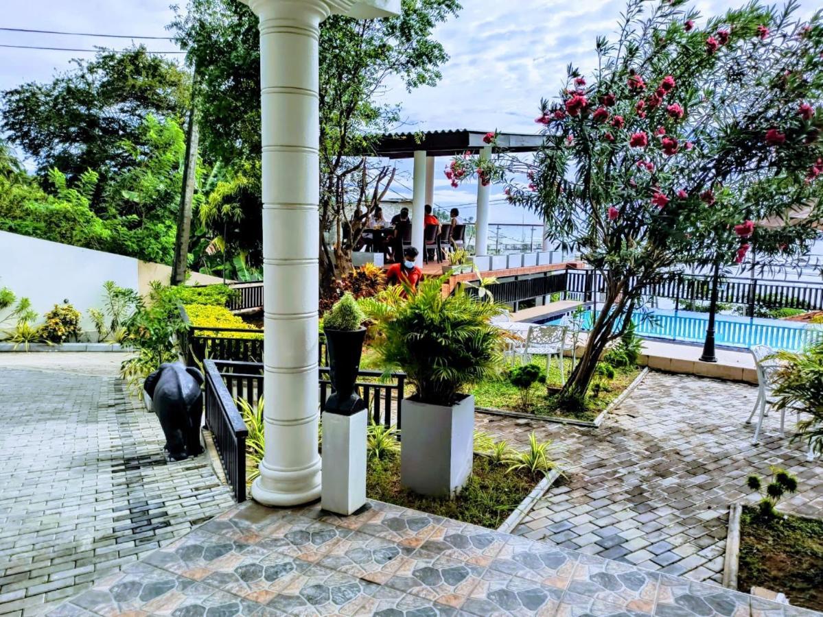Queens Beach Hotel Tangalle Luaran gambar
