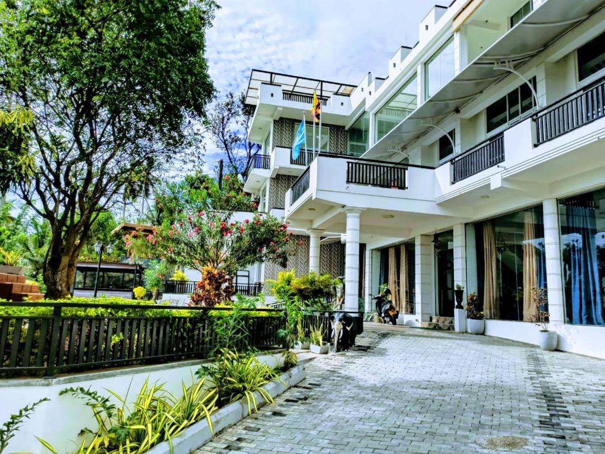 Queens Beach Hotel Tangalle Luaran gambar
