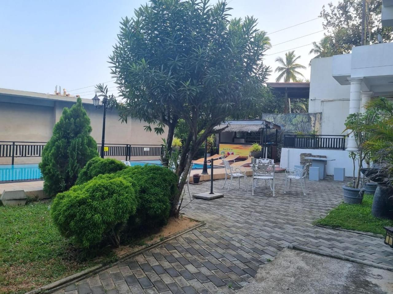 Queens Beach Hotel Tangalle Luaran gambar