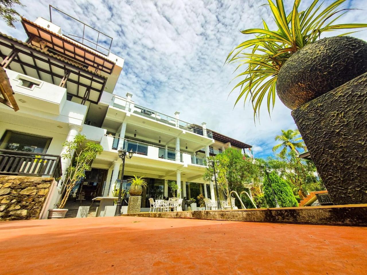 Queens Beach Hotel Tangalle Luaran gambar